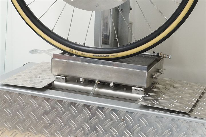 Cadex Aero Cotton road bike tire on a grip test machine
