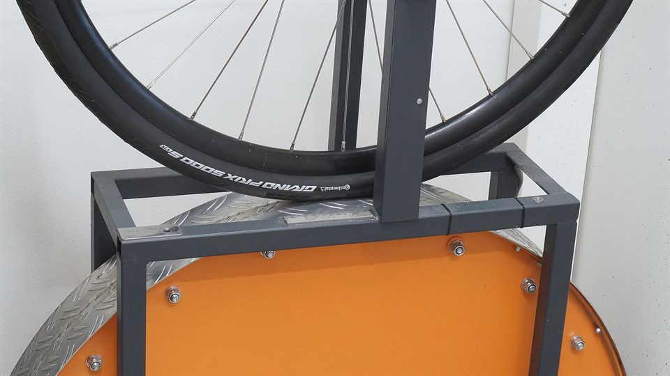 Continental Grand Prix 5000 S TR 35 on a rolling resistance machine