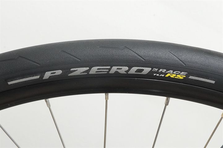 Pirelli P Zero Race TLR RS SpeedCore 35  mountain bike tire on a rolling resistance test machine