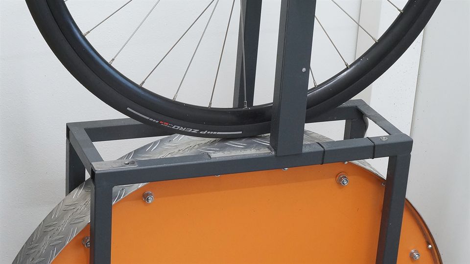 Pirelli P Zero Race TLR SL-R 28 on a rolling resistance machine