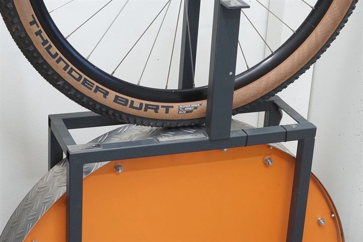 Schwalbe Thunder Burt Super Race Addix Speed road bike tire on a rolling resistance test machine