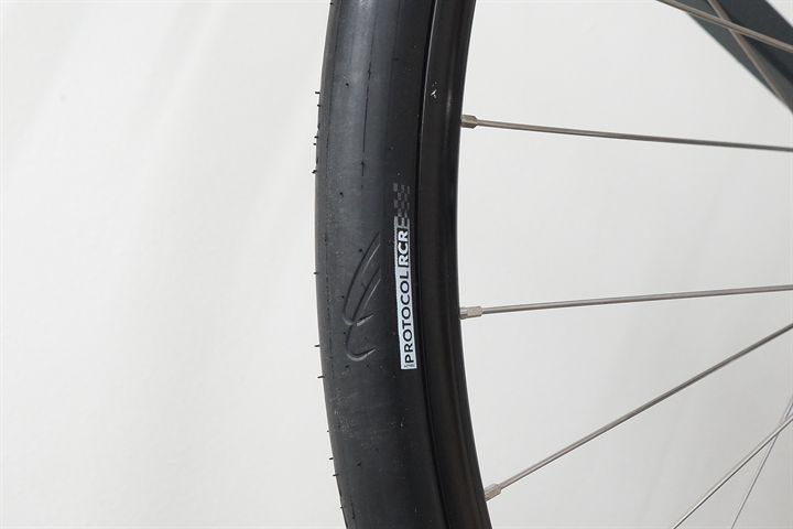 Silca Protocol RCR 29 road bike tire on a rolling resistance test machine