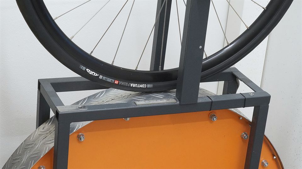 Tufo Comtura Prima TT 28 Lab Test Tufo Comtura Prima TT 28 on a rolling resistance machine
