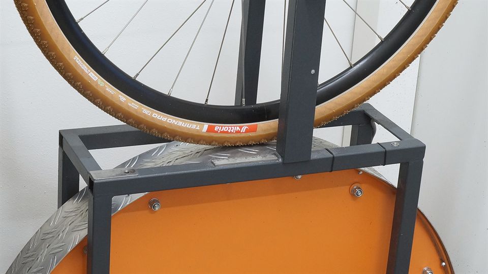 Vittoria Terreno Pro T30 Fine Loose 40 on a rolling resistance machine