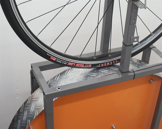 clement strada ush tyre 700c