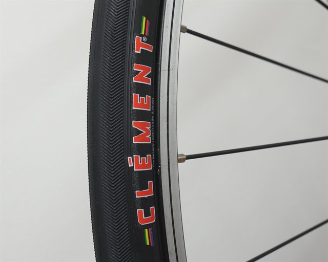 Clement strada lgg wire bead best sale tyre 700c