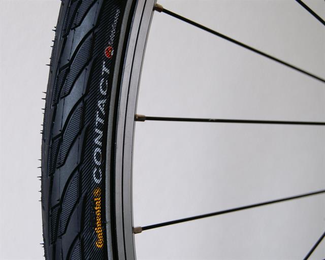 continental contact plus bike tire