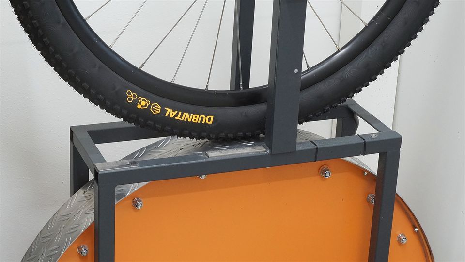 Continental Dubnital Race Grip 2.4 on a rolling resistance machine