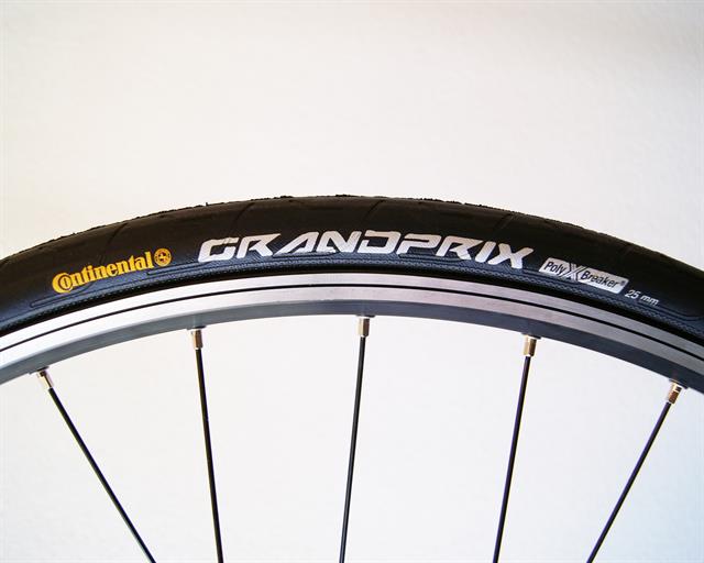 continental grand prix road bike tyre