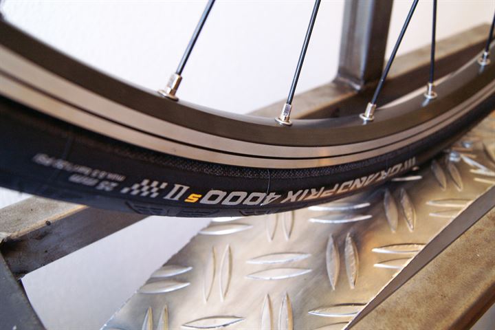 Continental Grand Prix 4000S II Road Bike Tire 700 x 25c Clincher Black Chili 