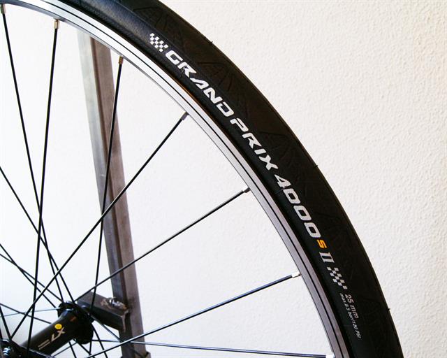 continental grand prix 4000 s ii 700c road tire