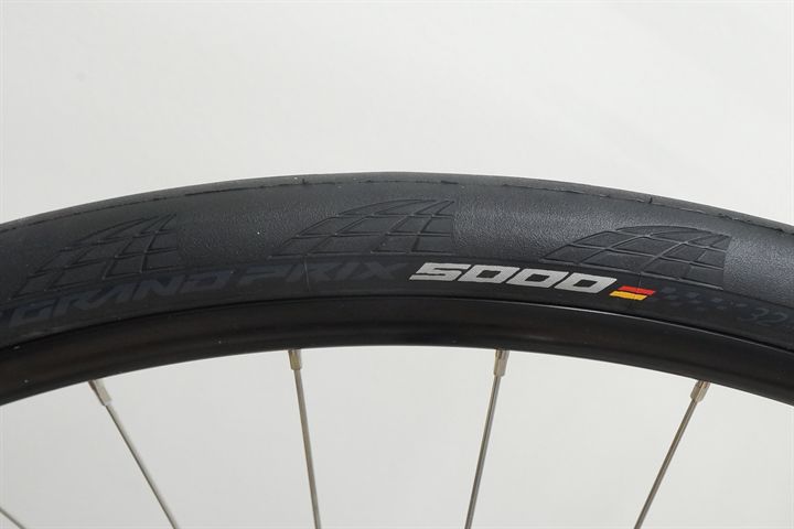 Continental Grand Prix 5000 32  mountain bike tire on a rolling resistance test machine