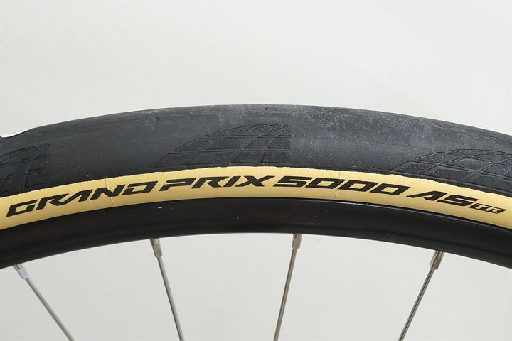 Continental Grand Prix 5000 All Season TR (cream) 35  mountain bike tire on a rolling resistance test machine