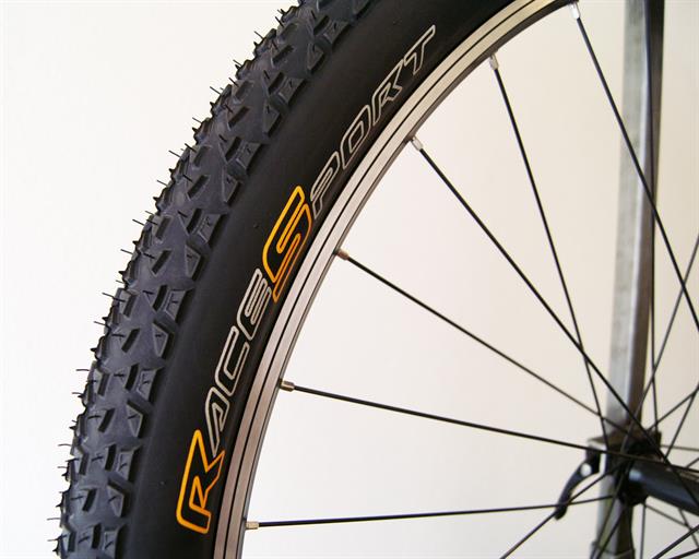 continental race king protection 26x2 2