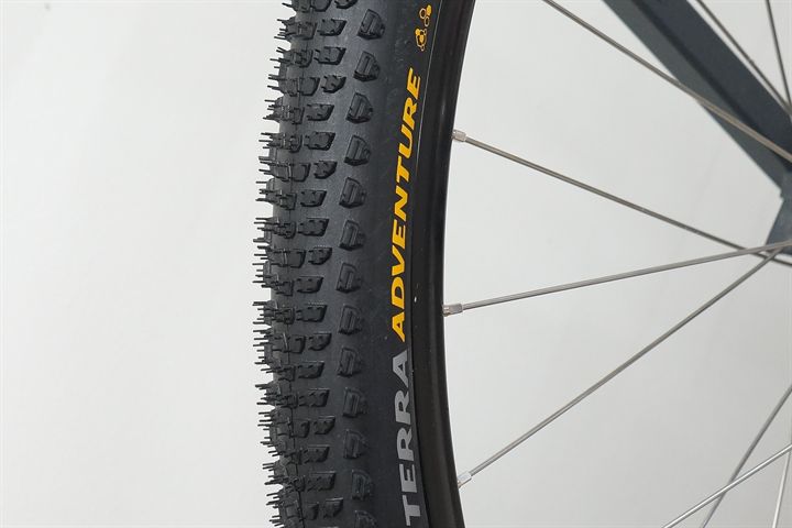 Continental Terra Adventure 45 Continental Terra Adventure 45 mountain bike tire on a rolling resistance test machine