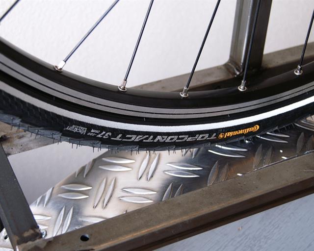 continental sport contact 2 bike tyre