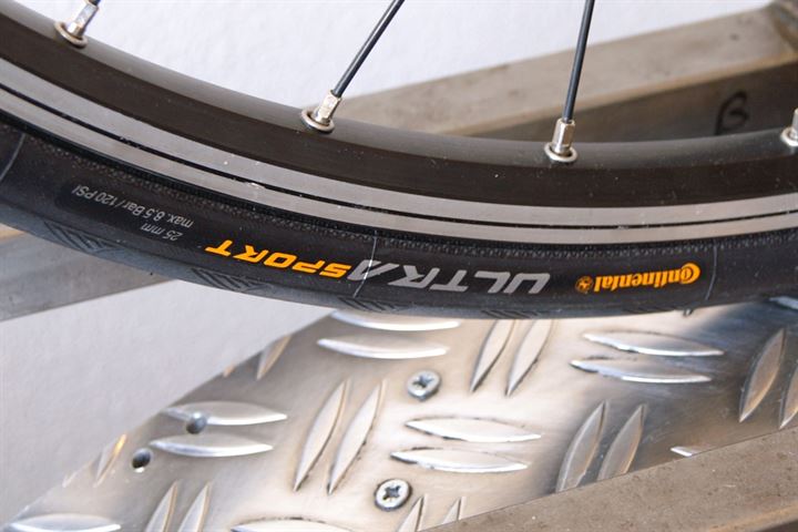 continental ultra sport ii folding road tyre