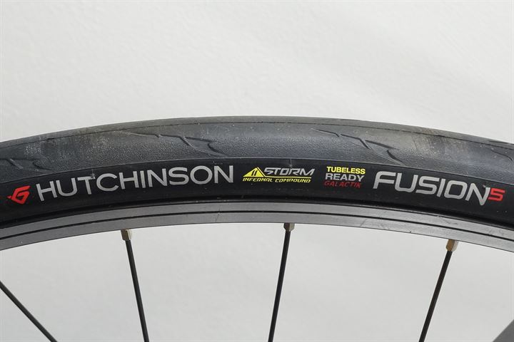 Hutchinson Fusion 5 Galactik TLR 11Storm 25 Rolling Resistance Review