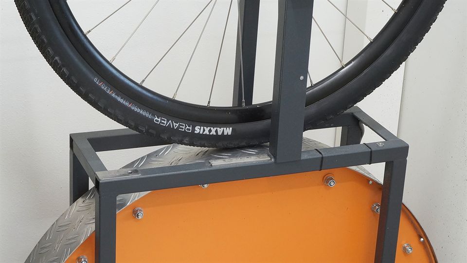 Maxxis Reaver HYPR-X/EXO/TR 45 Lab Test Maxxis Reaver HYPR-X/EXO/TR 45 on a rolling resistance machine