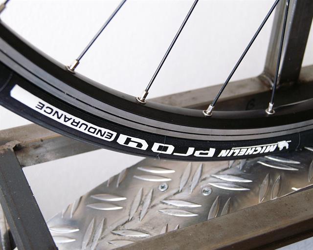 michelin pro4 endurance v2 road tyre