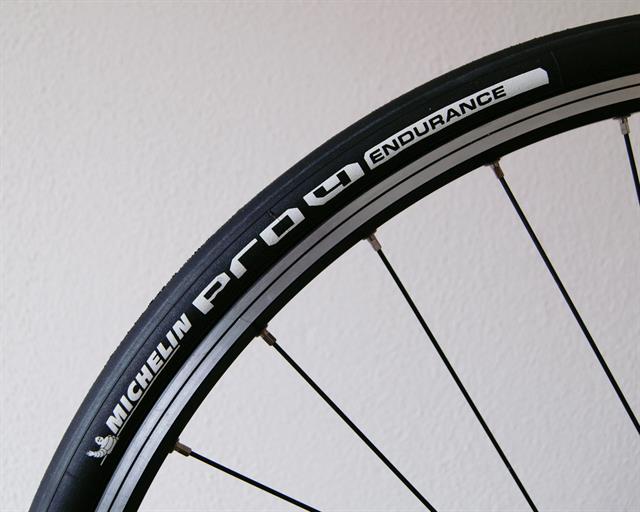 New 2014 Michelin Pro 4 Race Endurance 700 x 23c Black Road Bike Tire