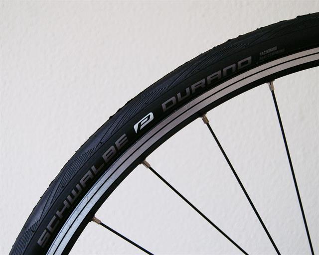 schwalbe durano road bike tyre