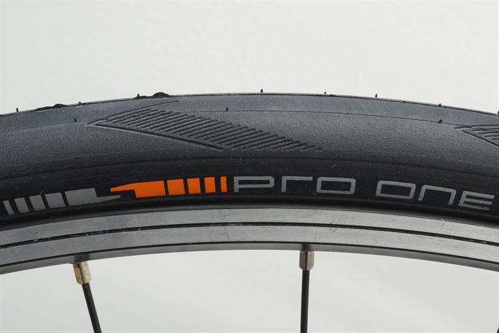 Details about   2021 Schwalbe PRO ONE Tubeless TLE ADDIX Race Clincher 700 x 25 PAIR 2 Bike Tire 