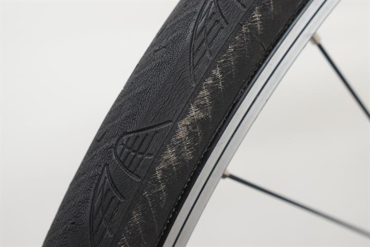 Grand prix 4000 bike hot sale tires