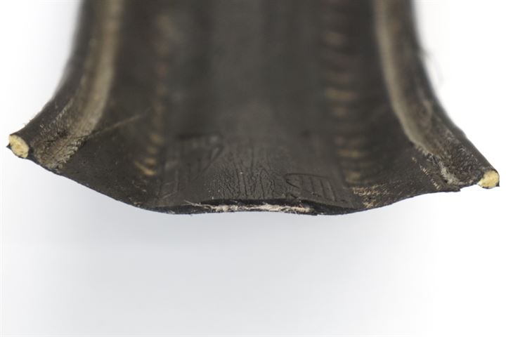 View of inside of tire after cutting in half Worn Continental Grand Prix 4000S II - View of inside of tire after cutting in half