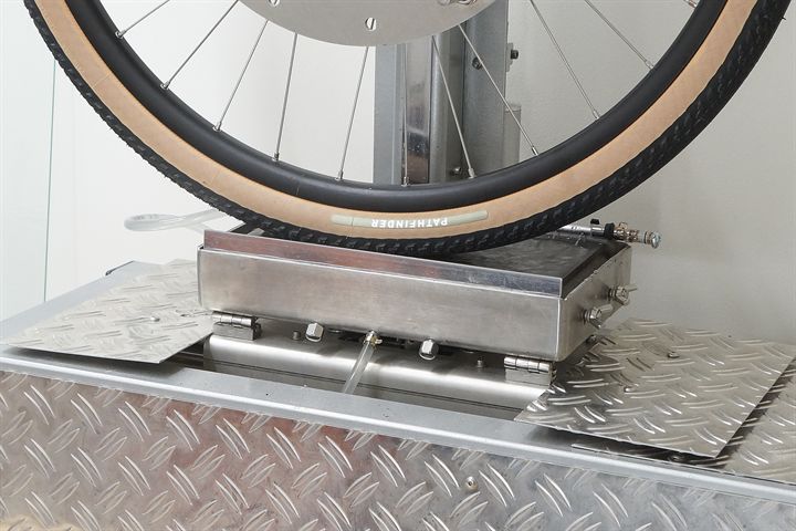 Specialized Pathfinder TLR Specialized Pathfinder TLR road bike tire on a grip test machine