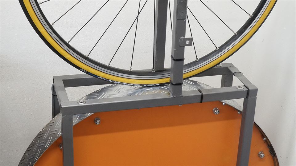 Veloflex Corsa Evo TLR Lab Test Veloflex Corsa Evo TLR on a rolling resistance machine