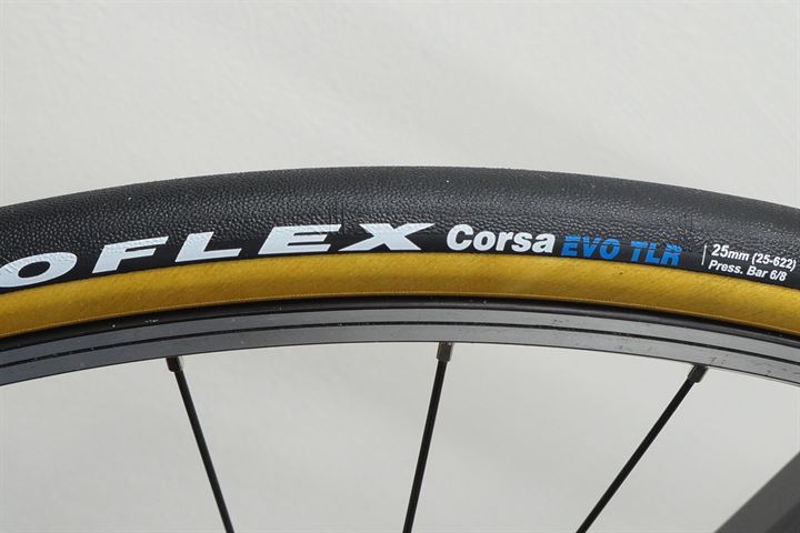 VELOFLEX (ヴェロフレックス) Corsa Evo 25mm Black クリンチャータイヤ