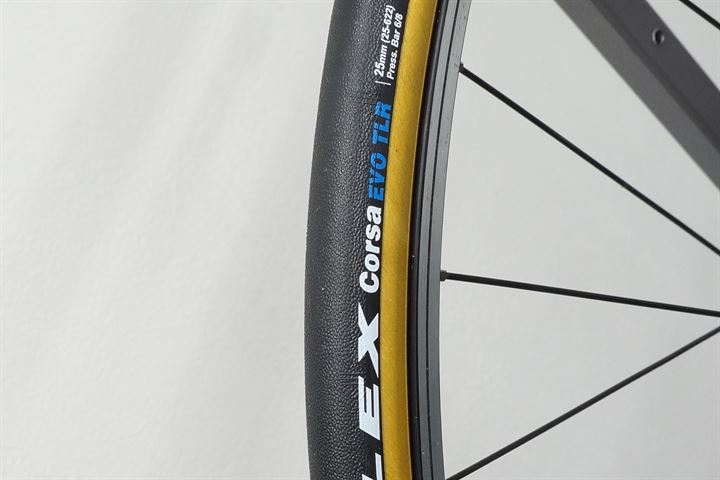 VELOFLEX (ヴェロフレックス) Corsa Evo 25mm Black クリンチャータイヤ