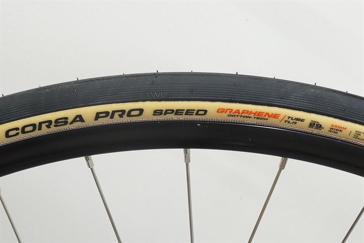 Vittoria Corsa Pro Speed TLR WR 29 road bike tire on a rolling resistance test machine